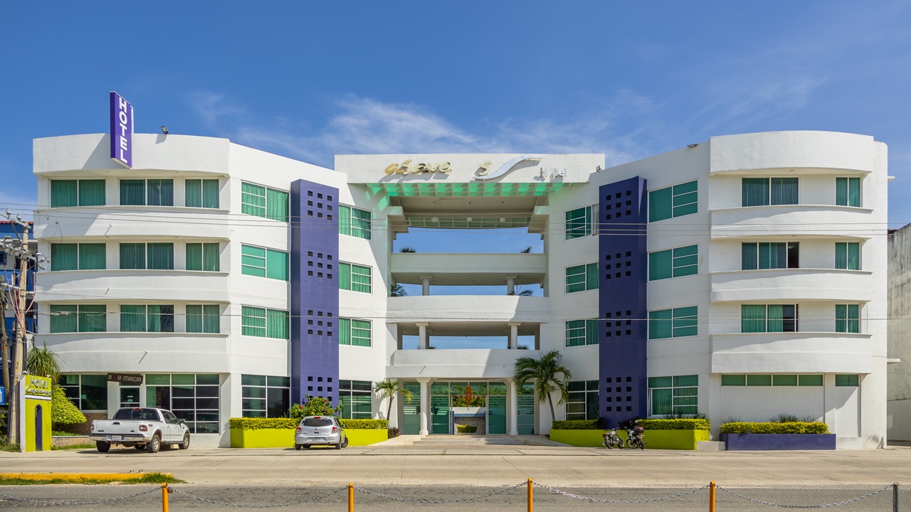 Hotel Casavegas - Imagen 1